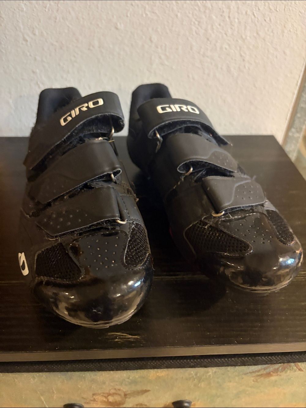 Giro cycling shoes
